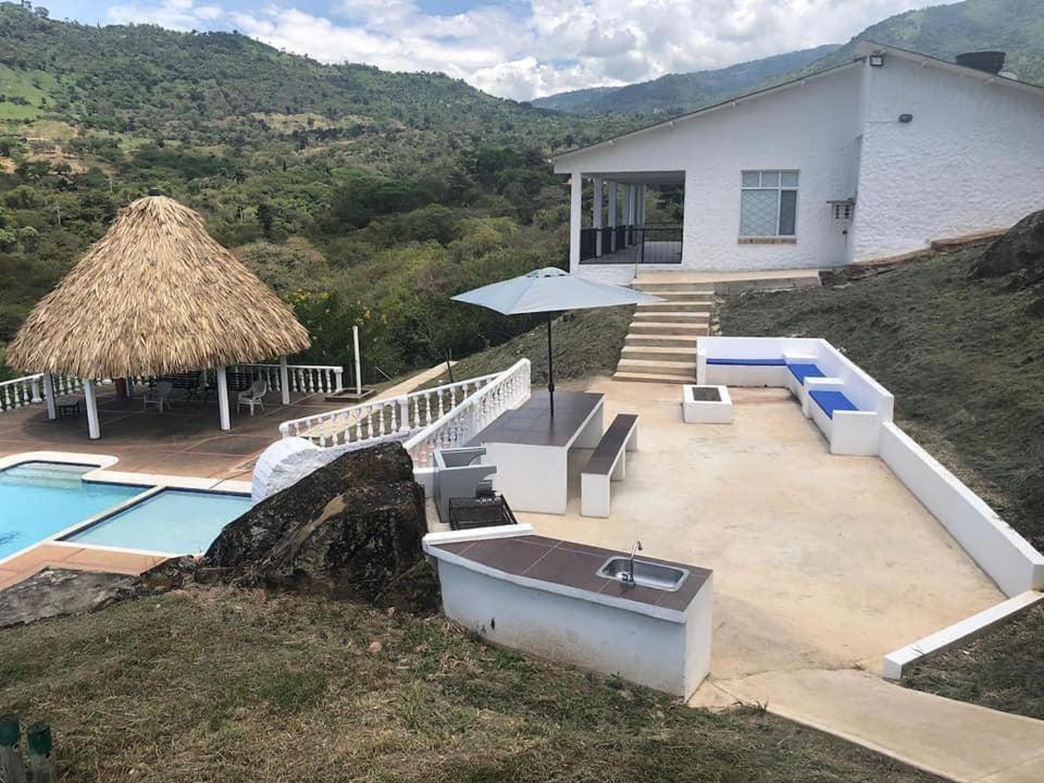 Casa La Felisa Hospedaje Campestre Pandi Cundinamarca Bagian luar foto